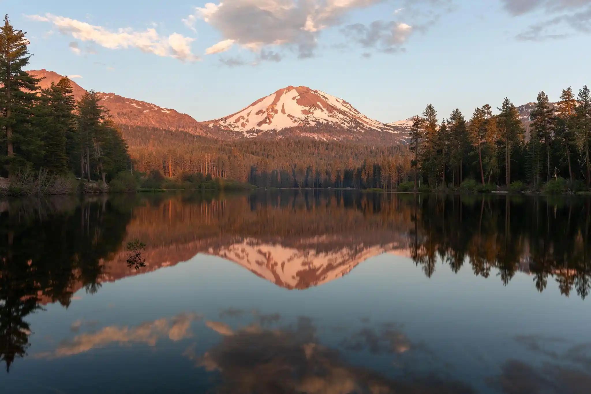 Lassen Volcanic Day Hikes